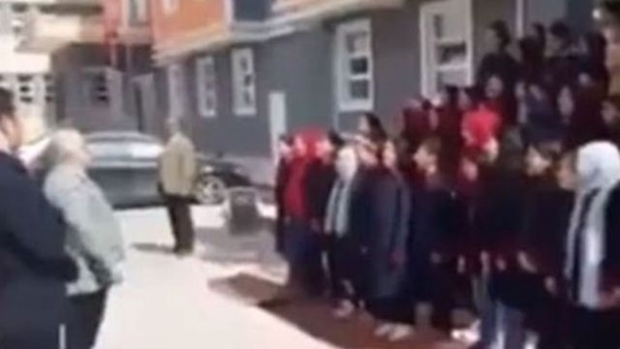 ‘Andımız’ gitti, ‘Müslüman yemini’ geldi