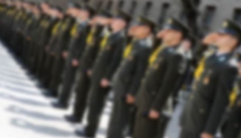 Kara Kuvvetleri’ne operasyon: 35’i görevde 64 asker hakkında gözaltı kararı