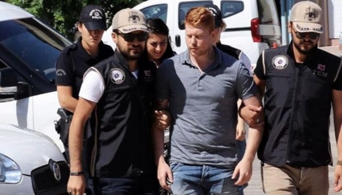 7,5 yıl hapse mahkum olan İngiliz Türkiye’den gizlice kaçtı: “Suçlamaları ve verilen cezayı kabul edemezdim”