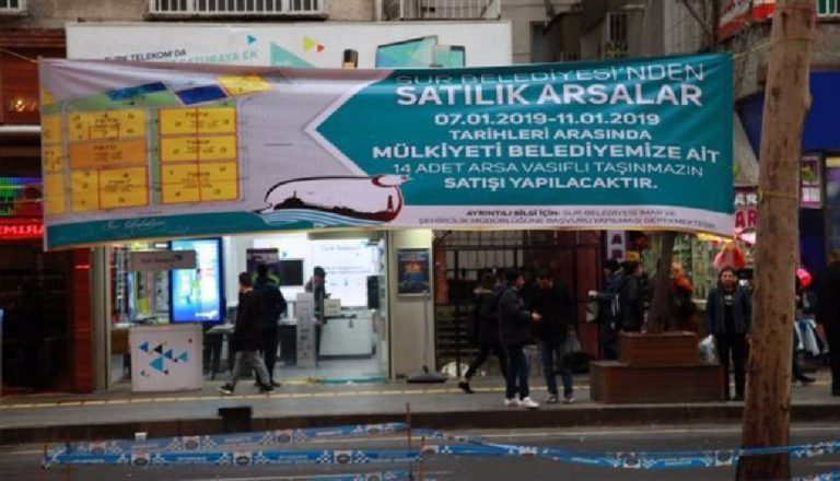 Kayyım seçim öncesi Sur’daki taşınmazları satılığa çıkardı
