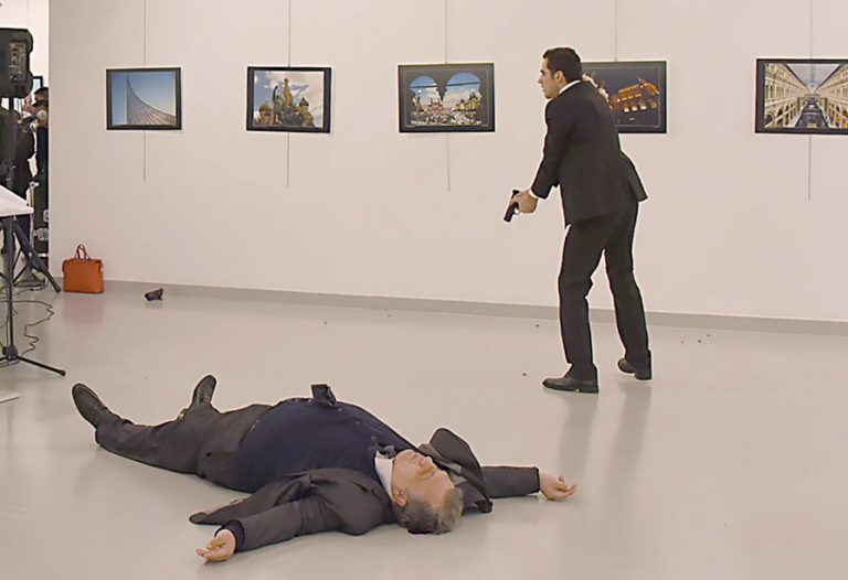 Savcı, ‘merak etmeyin biz araları doldururuz’ demişti: Karlov suikasti Cemaat’e yıkıldı!