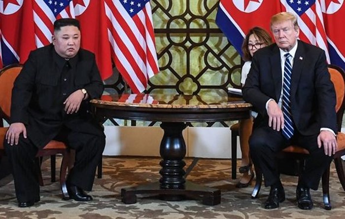 Trump ve Kim’in zirvesinden anlaşma çıkmadı