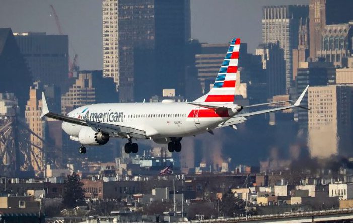 Boeing’ten zoraki karar: 737 Max filosunun uçuşları durduruldu