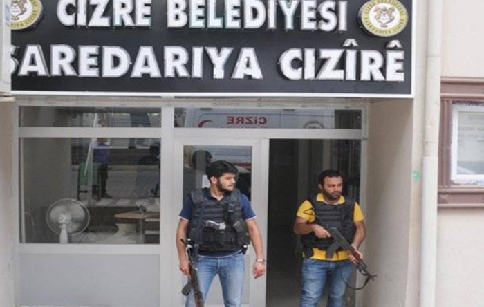 Kayyım belediye binasını üçüncü kez satışa çıkardı