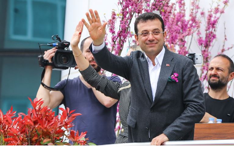 Ekrem İmamoğlu derbiyi de tribünde izleyecek
