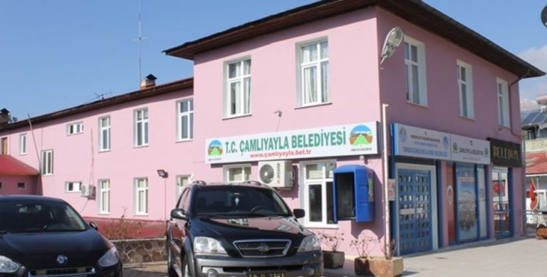 AKP’li başkanın “Hırsız bizim hırsızımız” dediği ilçede kim kazandı?