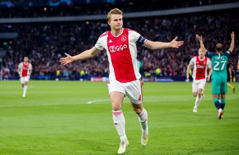 Devler ligi yarı final rövanş maçında nefes kesen mücadele: Son saniye golüyle Ajax elendi