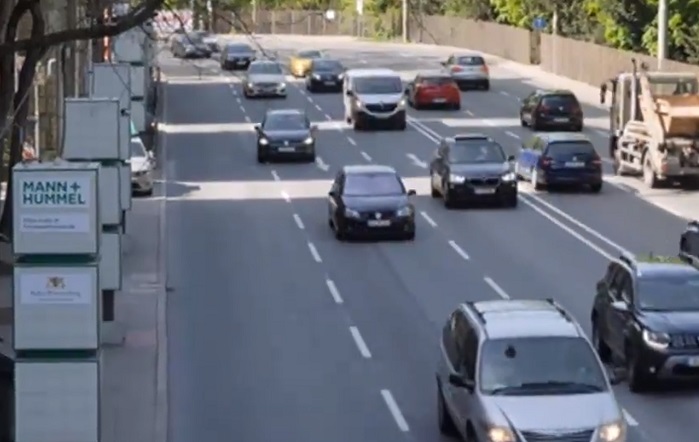 Dev elektrikli süpürgelerle hava kirliliğini azaltıyorlar