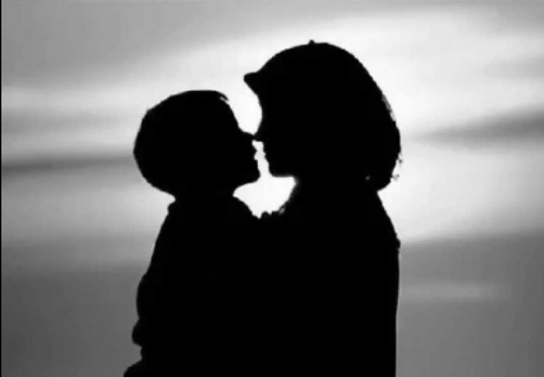 Beşiz ve hasta bebekleri olan kadının feryadı: Yalnızım, eşim  tutuksuz yargılansın