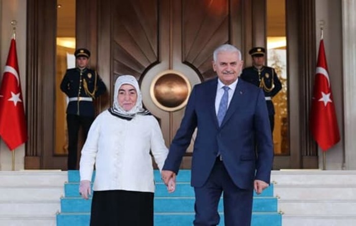 Binali Yıldırım, ‘eşine yardım eden 3 temizlik personelini müşavirlik kadrosuna atadı’ iddiası
