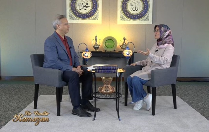 Emine Eroğlu: Hizmet’le tanışmam benim manevi doğumum