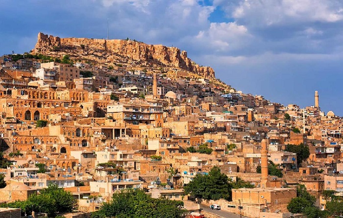 Kayyımın borcu yüzünden Mardin’de elektrikleri kestiler: Halka Ramazan’da su yok