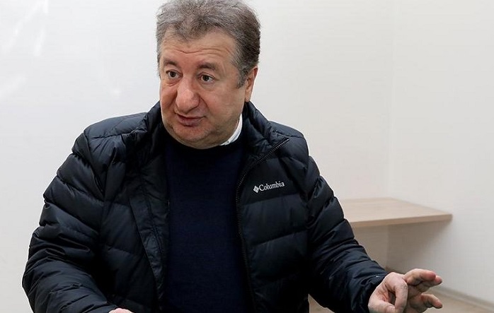Gazeteci Sabahattin Önkibar saldırıya uğradı