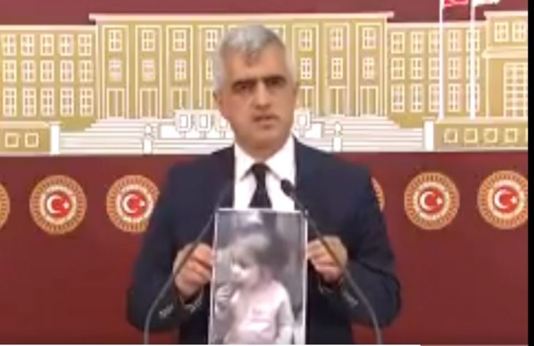 “Adana Emniyeti’nde sahurda su isteyen kadına su verilmedi”