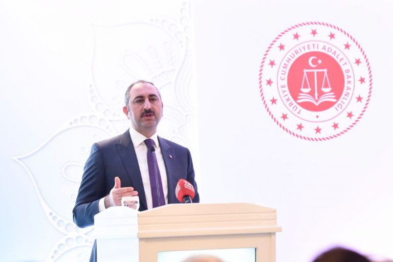 Adalet Bakanlığı, dinleyene 350 dolar vererek ABD’de yargı reformu anlatacak