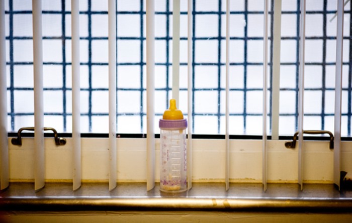 Mama isteyen anneye cezaevi yönetiminden hücre cezası