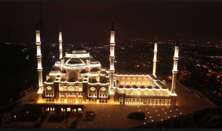 Çamlıca’ya gidemeyen imamlar savunmaya çağrılıyor