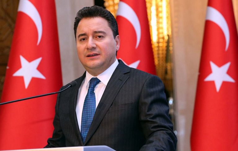 Yeni parti hazırlıkları hızlandı; Babacan AKP üyeliğinden istifa etti