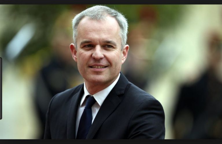 ‘Devlet kasasından eşe dosta yemek ısmarladı’ iddiaları Fransız bakanı istifa ettirdi