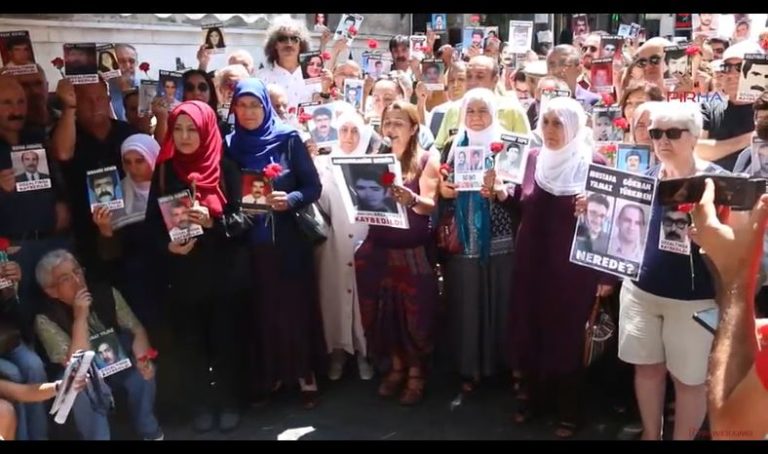 Cumartesi annesinden polise: Annenize bizi anlatın, ‘sen ne yapardın’ diye sorun