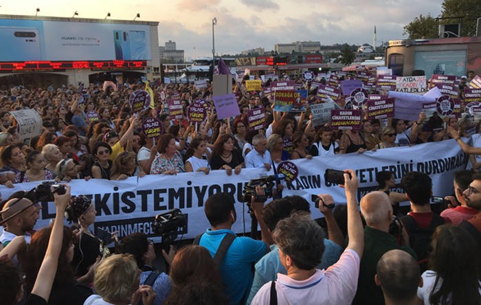 Binlerce kadının ‘Emine Bulut’ talebi: İstanbul Sözleşmesi uygulansın!