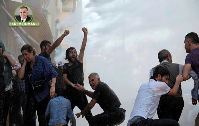 Diyarbakır'da kayyım protestosuna polis müdahale etti... Foto: Reuters