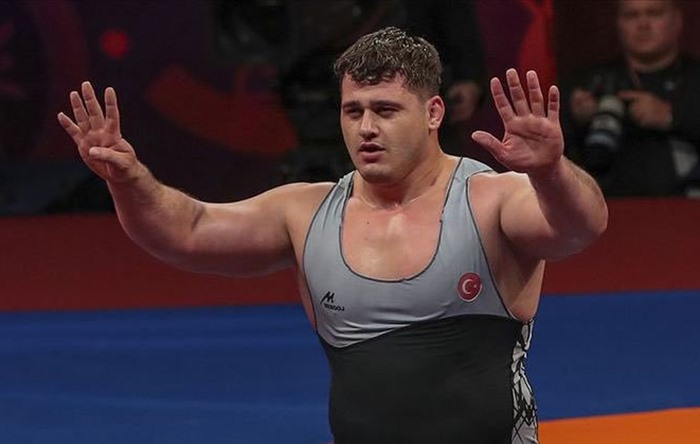 Rıza Kayaalp dördüncü kez dünya şampiyonu