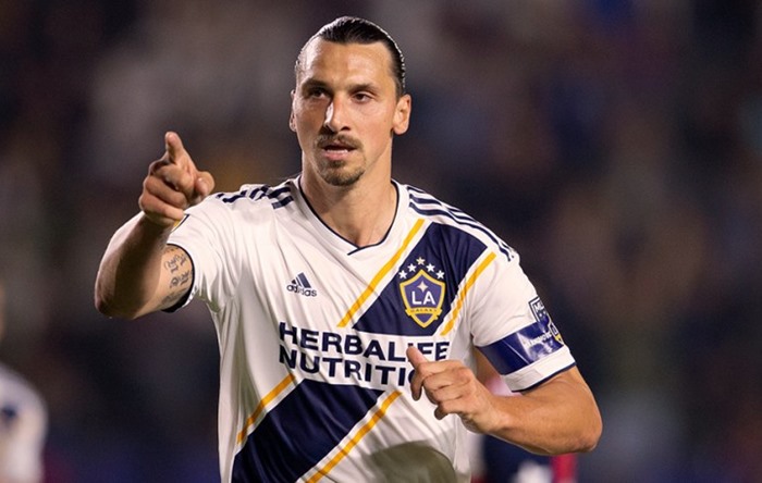 Ibrahimovic yeni adresini görüntülü video ile açıkladı