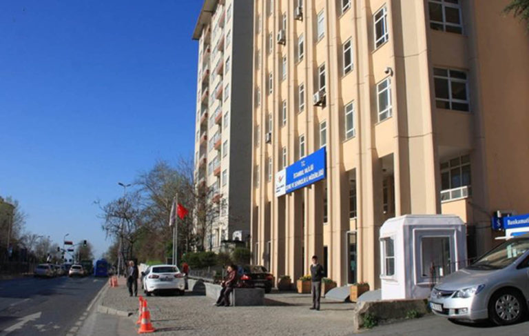 Bakanlık binasında ‘kısmi’ tahliye kararı