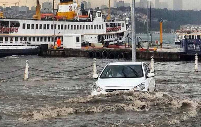 istanbul-firtina İstanbul Fırtına üsküdar