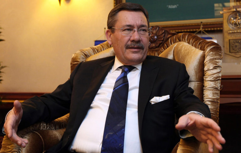 Melih Gökçek giderayak, yandaşlara 60 büfe dağıtmış!