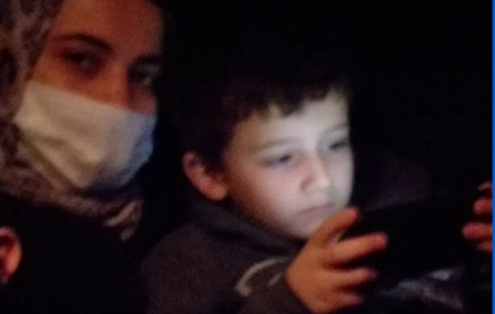 Tutuklu kanser hastası Ayşe Özdoğan tahliye edildi, oğluna böyle kavuştu