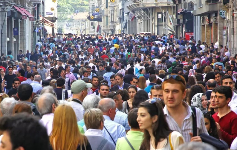 ‘Dindar nesil’ proje olarak kaldı!