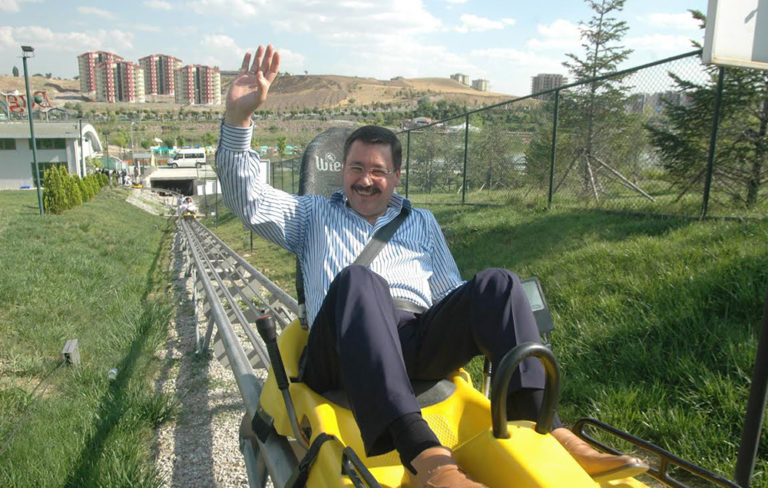 Melih Gökçek’in özel masörünün maaşı belediyeden ödenmiş