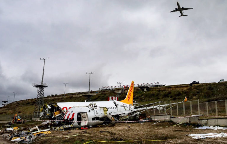 Uçak kazasında pilotlar kusurlu bulundu; Pist pas geçilmeliydi
