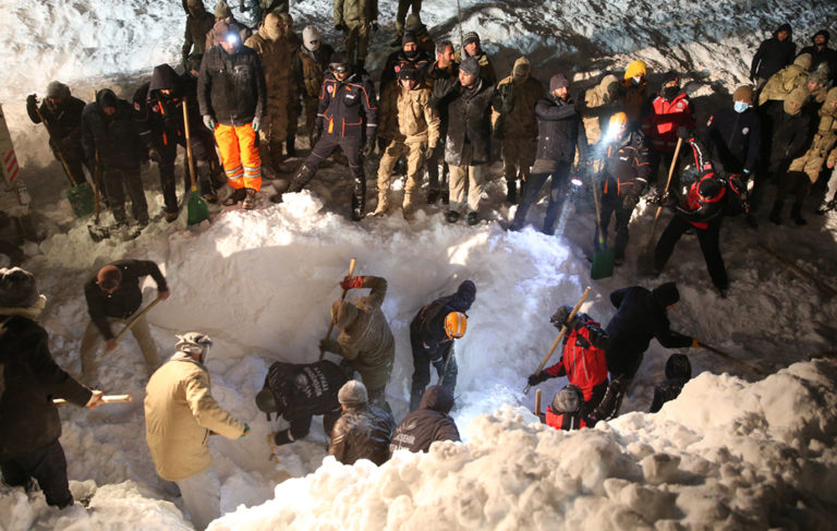 Facianın altından yolsuzluk ve talan çıktı!