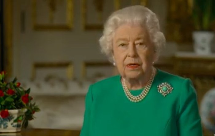 Kraliçe Elizabeth ulusa seslendi: Kararlı ve birlikte olursak bu hastalığın üzerinden geleceğiz