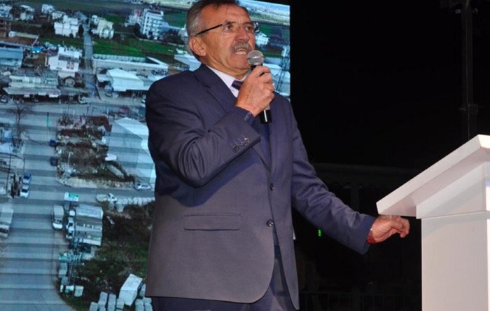 AKP’li Belediye Başkanı rüşvete ses çıkarmayan bakanlara ‘yazıklar olsun’ deyip toplantıyı terk etti!