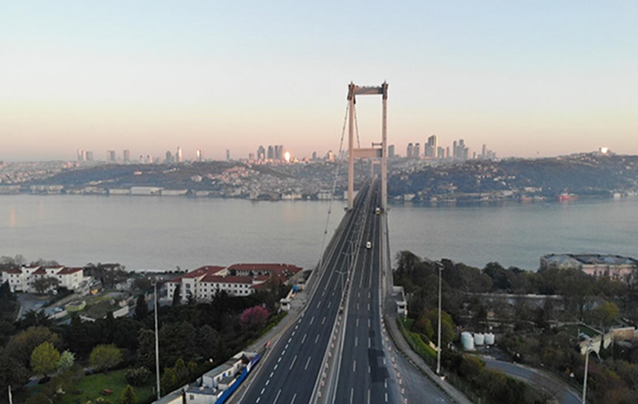 Sokağa çıkma yasağının olduğu bayram tatilinde köprü ve otoyollar ücretsiz!