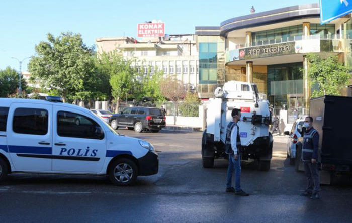 HDP’li 4 belediyeye kayyım atandı, 4 başkan gözaltına alındı!