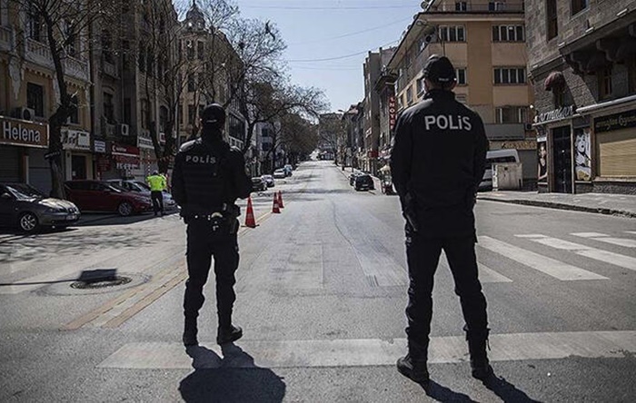 Hafta içi 21:00-05:00 arası, hafta sonu tam gün sokağa çıkma yasağı’