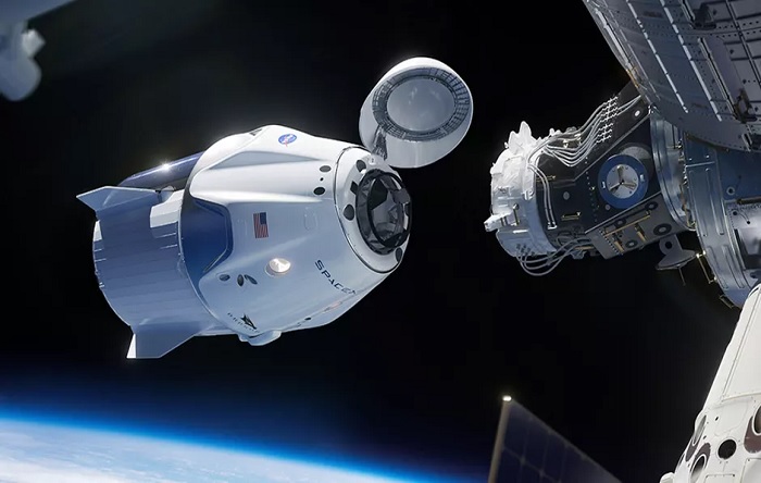 NASA’nın astronotları Space X aracıyla dünyaya dönüyor