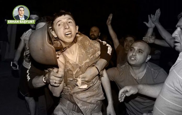 darbe maskeli çocuk