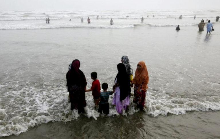 İnanılmaz olay; boğulan çocuğu kurtarmak isteyen 11 kişi boğuldu