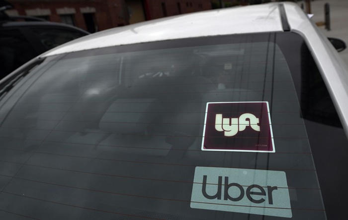 ABD’de, Uber ve Lyft sürücüleri için mahkeme kararı: ‘Onlar kadrolu çalışan’