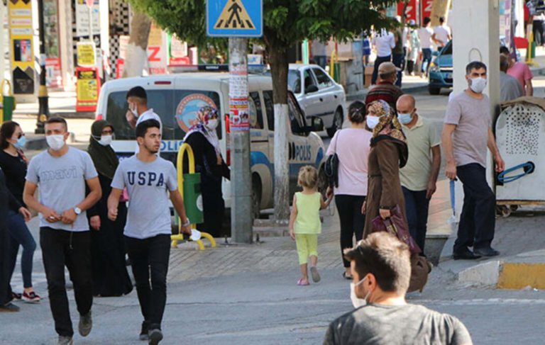 Vaka sayıları arttı, 4 ilde kısmi karantina uygulaması başladı