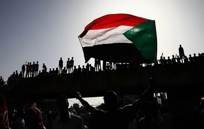 Sudan da İsrail ile ilişkilerin normalleştirilmesi kararı aldı