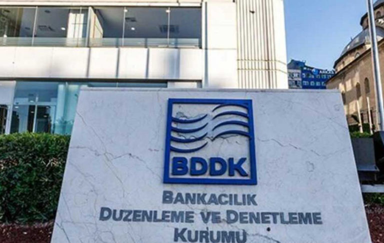 MB faiz indirdi ancak BDDK kredi kullanımını ‘sıkılaştırdı’; ekonomistler şaşkın
