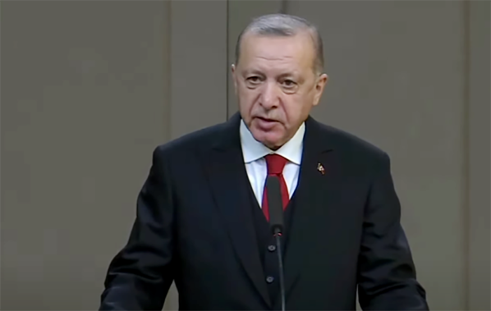 Erdoğan yargıya böyle seslendi: Demirtaş teröristtir, serbest kalamaz!