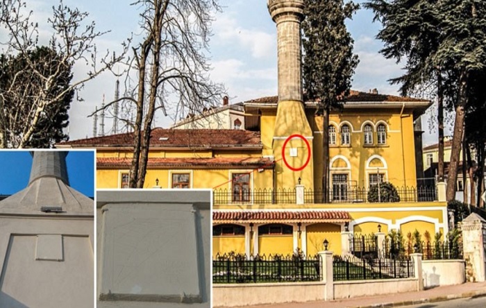 Üsküdar’da 250 yıllık güneş saatinin üstüne badana yapıldı